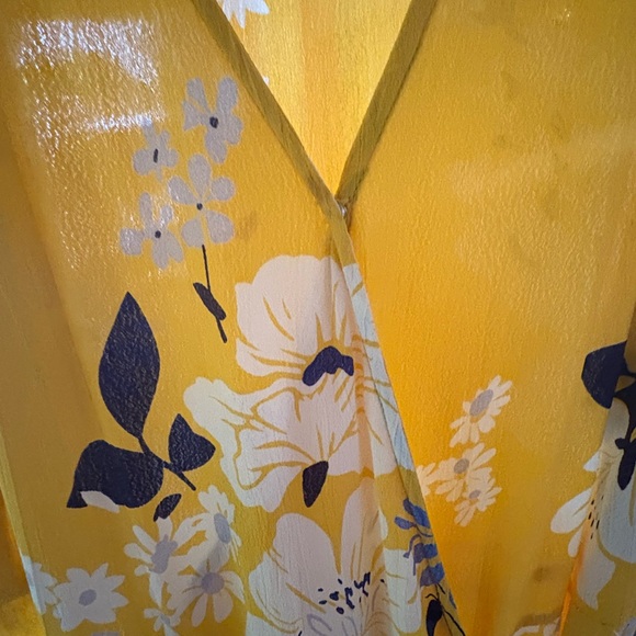 Sea New York Sheer Crepe Wrap Dress Golden Floral Size 8 - Picture 2 of 3
